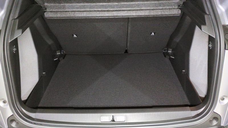 Peugeot 2008 Hybrid 145 e-dcs6 allure + angles morts + camera 360