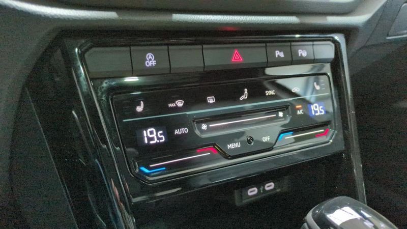 Volkswagen T-Roc 2.0 tdi 150 start/stop dsg7 r-line edition + pack design black + sieges chauffants