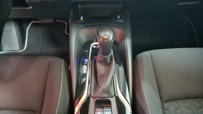 TOYOTA COROLLA TOURING SPORTS 122CV DYNAMIC BUSINESS/1 ERE MAIN/TVA RECUP 