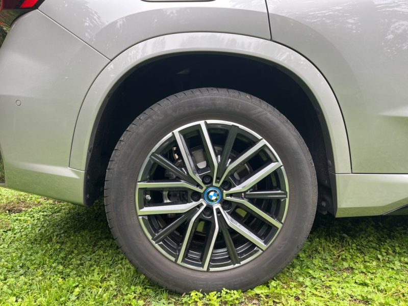 B.M.W. SERIE X IX1 20 EDRIVE 204 ch M Sport