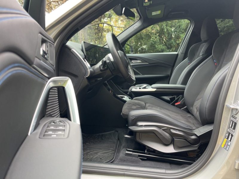 B.M.W. SERIE X IX1 20 EDRIVE 204 ch M Sport