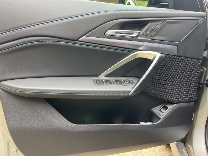 B.M.W. SERIE X IX1 20 EDRIVE 204 ch M Sport