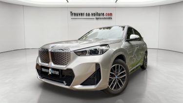 B.M.W. SERIE X IX1 20 EDRIVE 204 ch M Sport