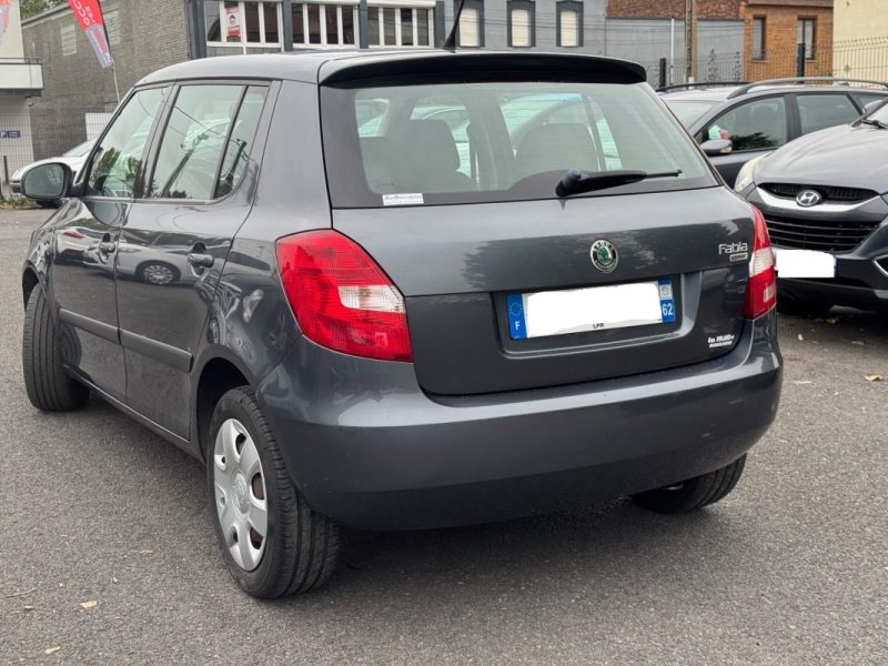 SKODA FABIA 1.2  60cv distribution a chaine 
