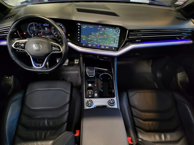 VOLKSWAGEN TOUAREG R 3.0 TSI V6 24V 462 TOIT OUVRANT / SIEGES ELECTRIQUES / ATTELAGE