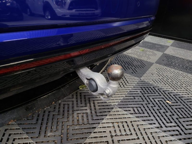 VOLKSWAGEN TOUAREG 3.0 eHybrid 4motion 462cv TOIT OUVRANT / SIEGES ELECTRIQUES A MEMOIRE / ATTELAGE