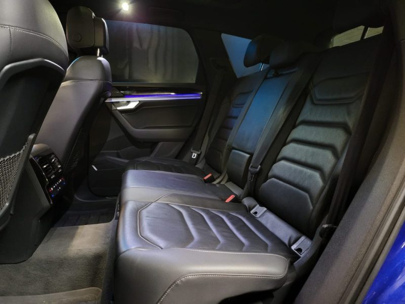 VOLKSWAGEN TOUAREG 3.0 eHybrid 4motion 462cv TOIT OUVRANT / SIEGES ELECTRIQUES A MEMOIRE / ATTELAGE