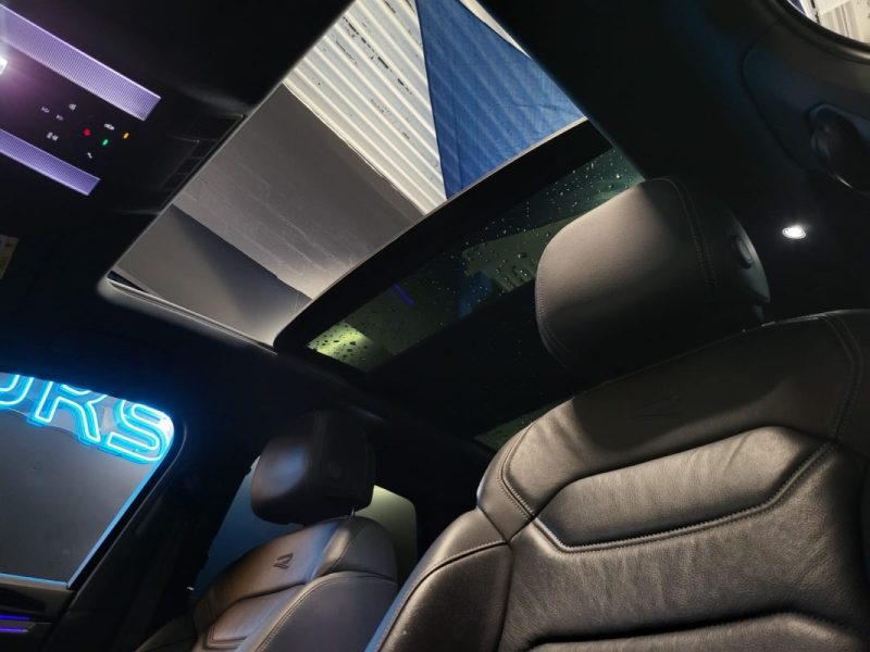 VOLKSWAGEN TOUAREG 3.0 eHybrid 4motion 462cv TOIT OUVRANT / SIEGES ELECTRIQUES A MEMOIRE / ATTELAGE