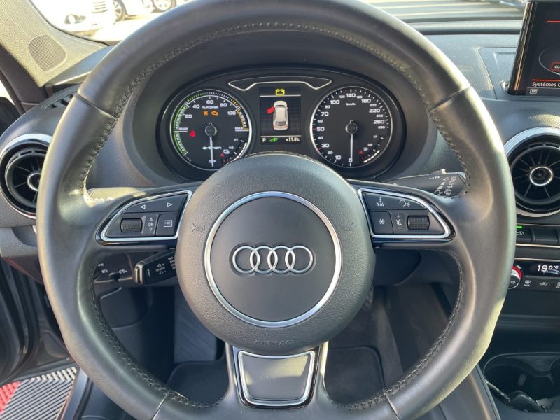 AUDI A3 SPORTBACK E-TRON 1.4 TFSI 204CH E-TRON AMBIENTE  GARANTIE 3/12 MOIS 2015