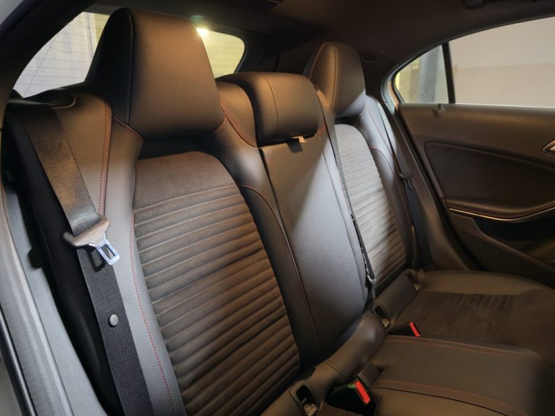 MERCEDES CLASSE A 200D FASCINATION 7G-DCT AMG LINE