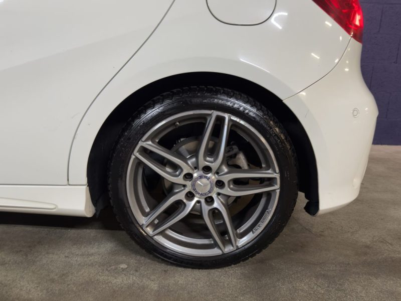 MERCEDES CLASSE A 200D FASCINATION 7G-DCT AMG LINE