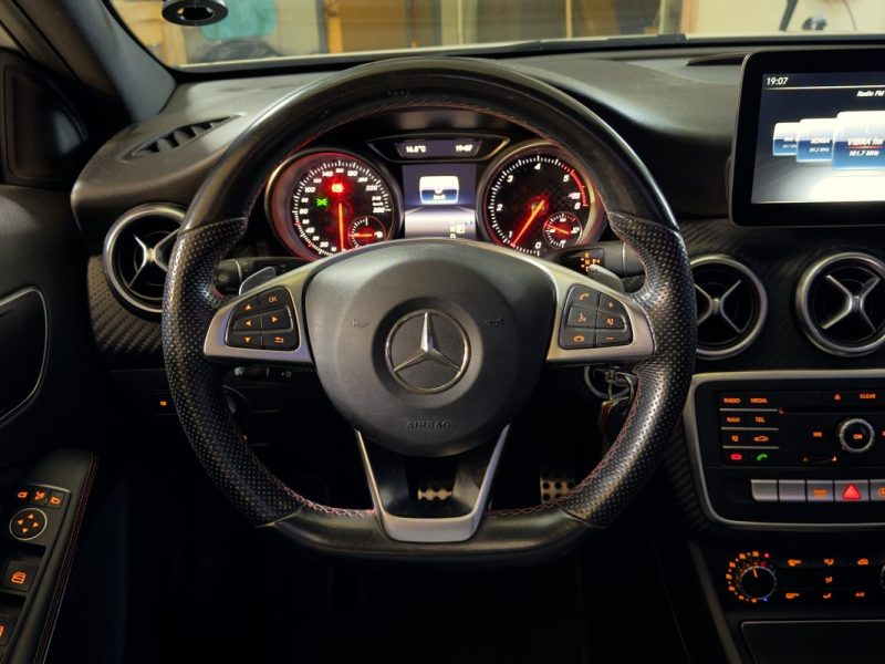 MERCEDES CLASSE A 200D FASCINATION 7G-DCT AMG LINE