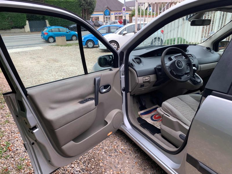 RENAULT MEGANE SCENIC PACK AUTHENTIQUE 1.5DCI 105 2006