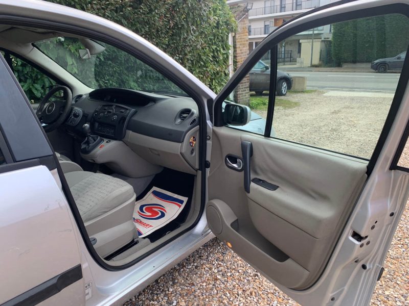 RENAULT MEGANE SCENIC PACK AUTHENTIQUE 1.5DCI 105 2006