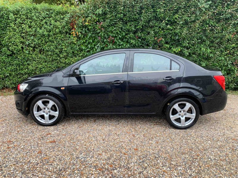 CHEVROLET AVEO 1.3 VCDI95 LTZ S&S 4P 2013 1.3 VCDi95