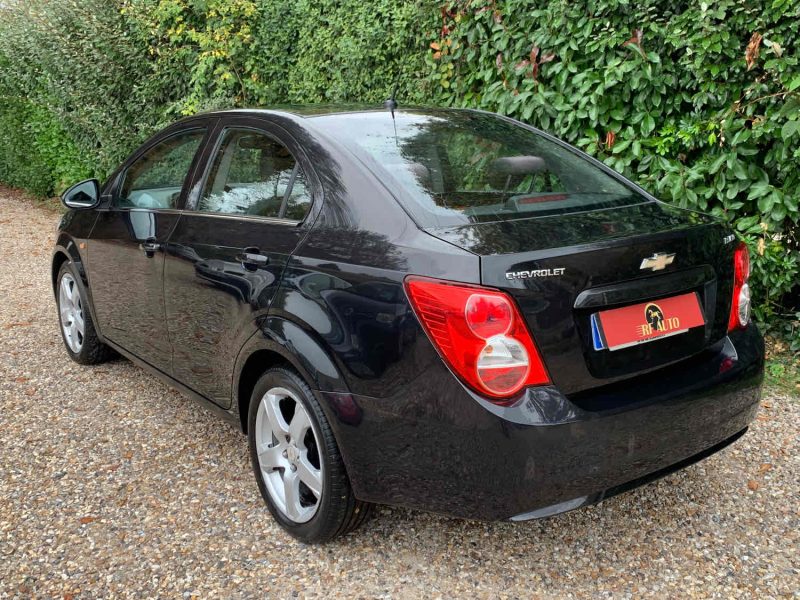 CHEVROLET AVEO 1.3 VCDI95 LTZ S&S 4P 2013 1.3 VCDi95