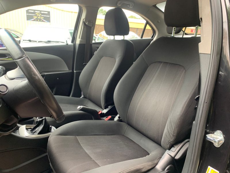 CHEVROLET AVEO 1.3 VCDI95 LTZ S&S 4P 2013 1.3 VCDi95