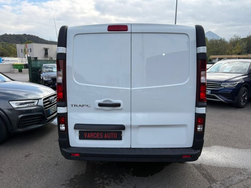 RENAULT TRAFIC DCI 120CV L1H1 GRAND CONFORT TVA RECUPERABLE  2020
