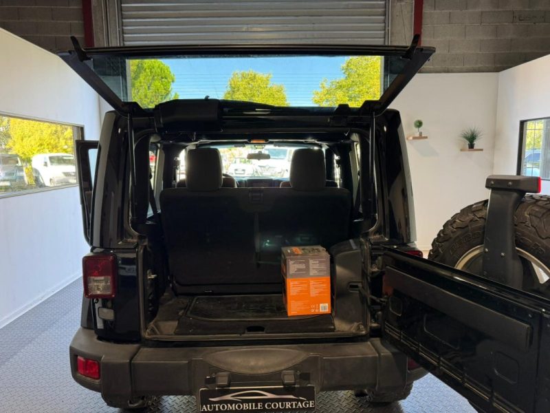 JEEP WRANGLER SAHARA AUTO 2.8 CRD200 FAP ARCTIC BA 2012