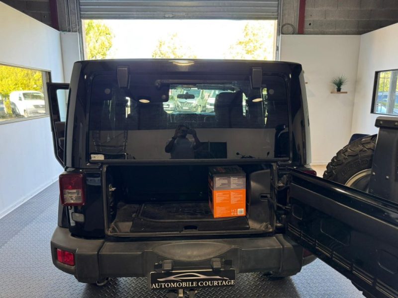 JEEP WRANGLER SAHARA AUTO 2.8 CRD200 FAP ARCTIC BA 2012