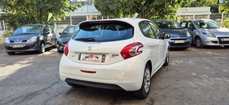 Peugeot 208 1.6 hdi 92 ch Active BVM 5, *Idéale jeune conducteur*, *Clim*,