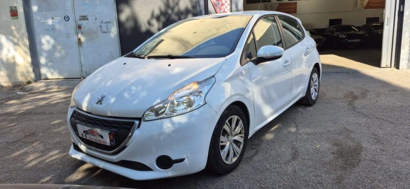 Peugeot 208 1.6 hdi 92 ch Active BVM 5, *Idéale jeune conducteur*, *Clim*,