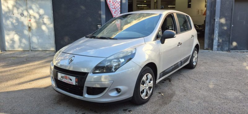 RENAULT MEGANE SCENIC 1.5 DCI 85 AUTHENTIQUE 2010, *Clim*, *Régulateur*