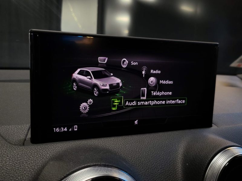 AUDI Q2 35 TFSI 150CH S-LINE LUMIERES D\'AMBIANCES / DRIVES SELECT / APPLE CARPLAY 2021
