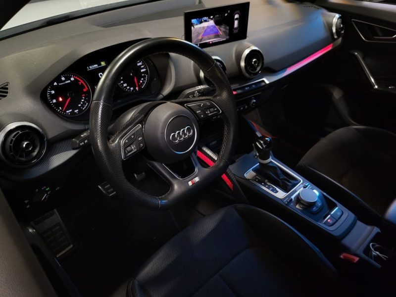 AUDI Q2 35 TFSI 150CH S-LINE LUMIERES D\'AMBIANCES / DRIVES SELECT / APPLE CARPLAY 2021