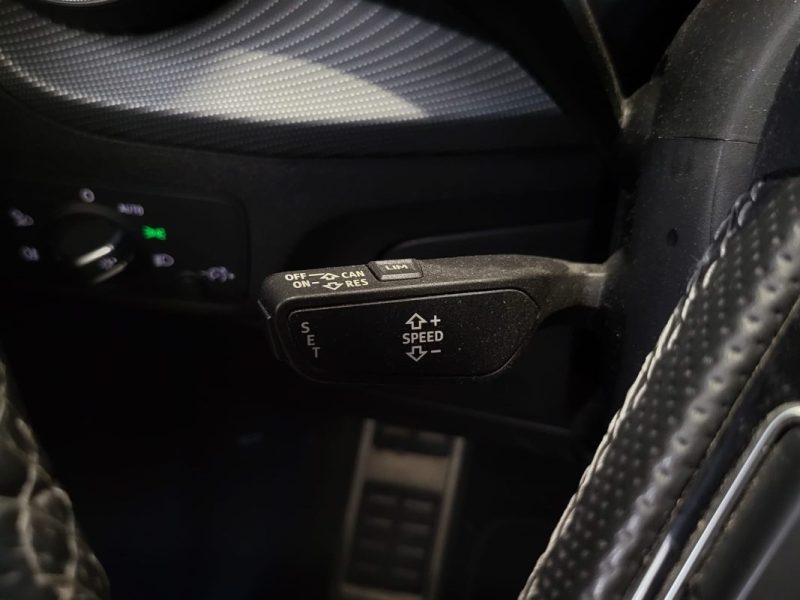 AUDI Q2 35 TFSI 150CH S-LINE LUMIERES D\'AMBIANCES / DRIVES SELECT / APPLE CARPLAY 2021