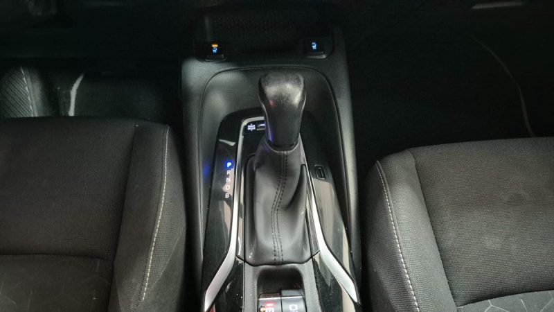 TOYOTA COROLLA BERLINE 122CV DYNAMIC BUSINESS 2022