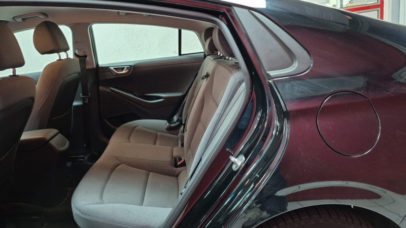 HYUNDAI IONIQ BERLINE HYBRIDE PLUG-IN 141CV INTUITIVE/PHASE 2/ 1 ERE MAIN 