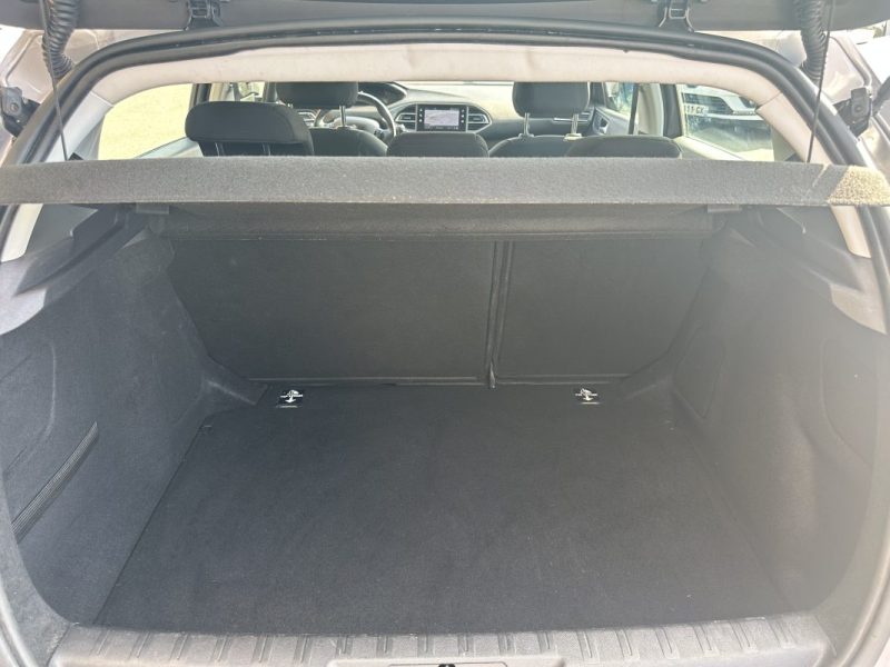 PEUGEOT 308 1.6 HDI 120CV ALLURE S&S EAT6  