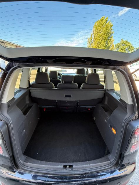 VOLKSWAGEN TOURAN 1.9 TDI 105 CONFORTLINE 2009