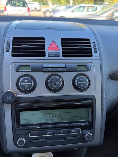 VOLKSWAGEN TOURAN 1.9 TDI 105 CONFORTLINE 2009