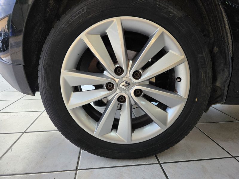 RENAULT MEGANE SCENIC 1.6 DCI 130CH  INITIALE ANNEE 2013 223000KM