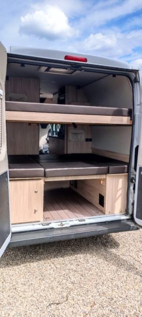Fourgon Van aménagé Weinsberg Carabus 600K 4 couchages