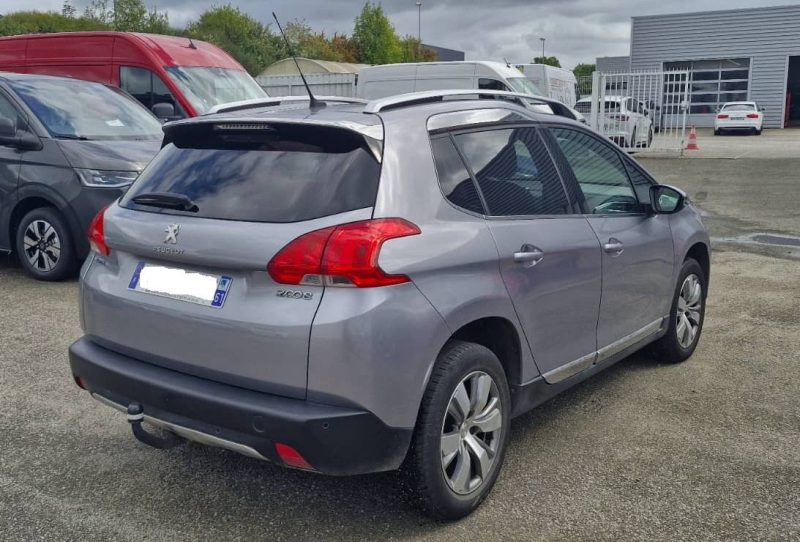 PEUGEOT 2008 1.6 BLUEHDI 120CH URBAN CROSS S&S ALLURE 2016