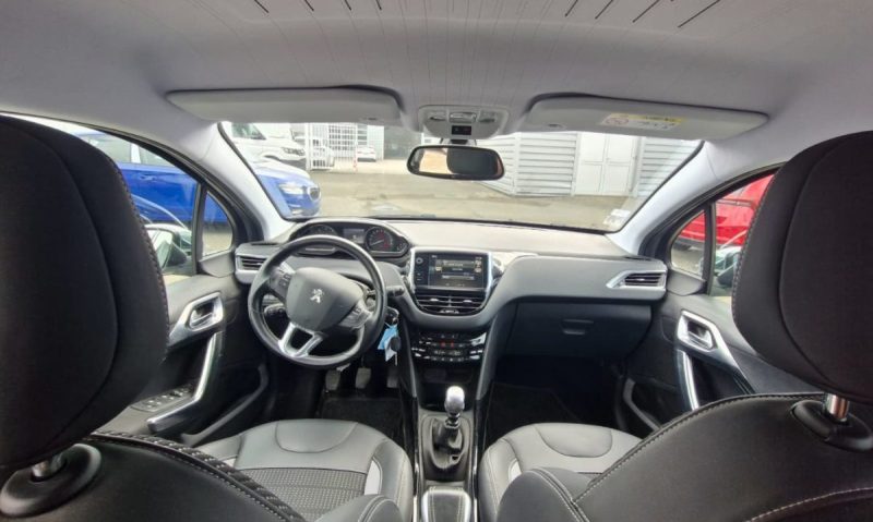 PEUGEOT 2008 1.6 BLUEHDI 120CH URBAN CROSS S&S ALLURE 2016