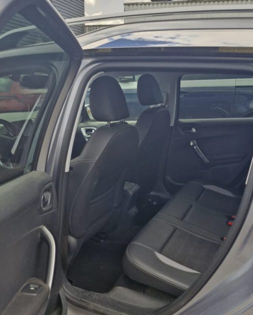 PEUGEOT 2008 1.6 BLUEHDI 120CH URBAN CROSS S&S ALLURE 2016