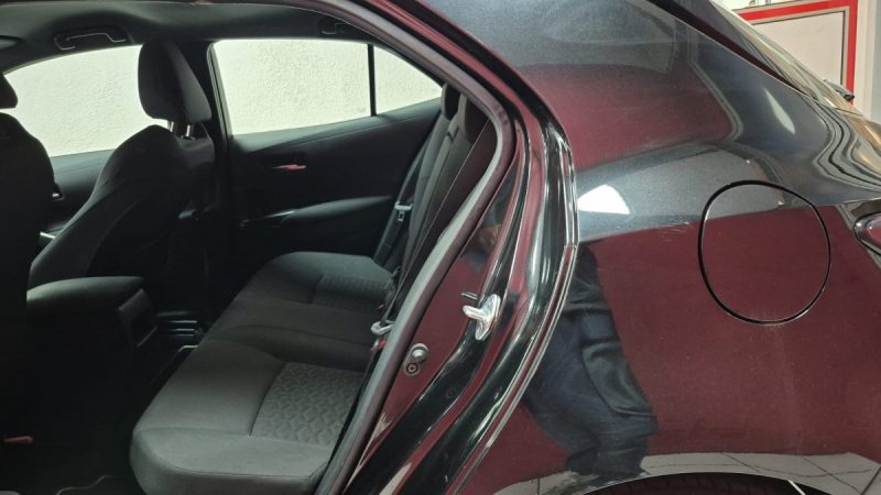 TOYOTA COROLLA BERLINE 122CV DYNAMIC BUSINESS/1 ERE MAIN/TVA RECUP 