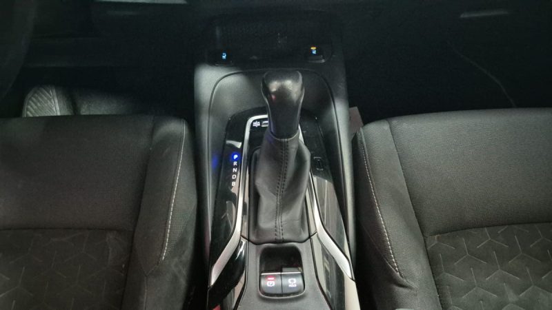 TOYOTA COROLLA BERLINE 122CV DYNAMIC BUSINESS/1 ERE MAIN/TVA RECUP 