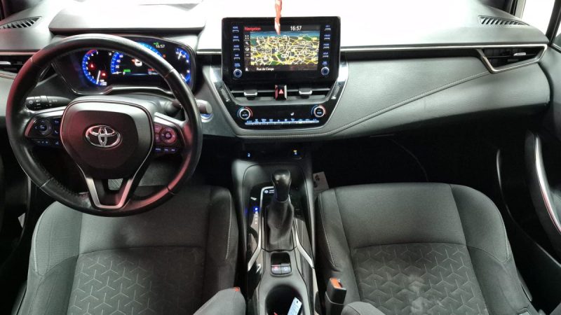 TOYOTA COROLLA BERLINE 122CV DYNAMIC BUSINESS/1 ERE MAIN/TVA RECUP 