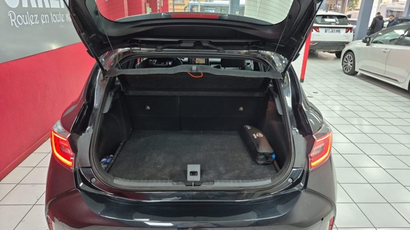 TOYOTA COROLLA BERLINE 122CV DYNAMIC BUSINESS/1 ERE MAIN/TVA RECUP 