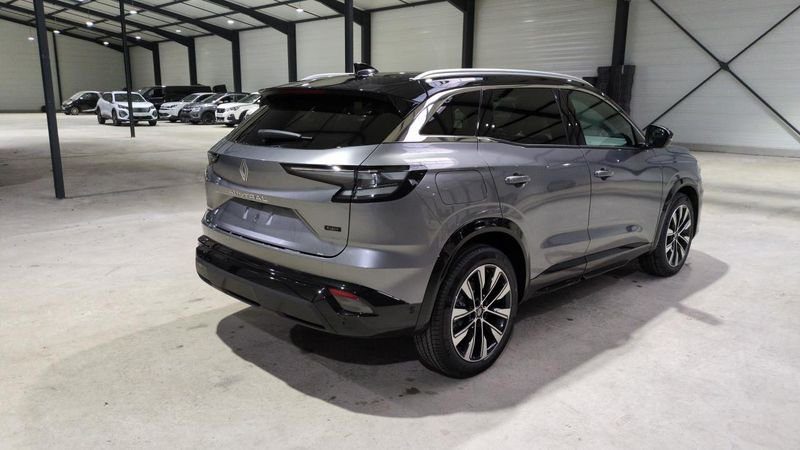 Renault Austral nouveau Full hybrid e-tech 200 ch techno + pack famille