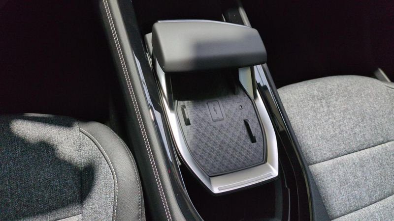 Renault Austral nouveau Full hybrid e-tech 200 ch techno + pack famille