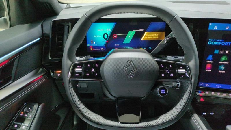 Renault Austral nouveau Full hybrid e-tech 200 ch techno + pack famille