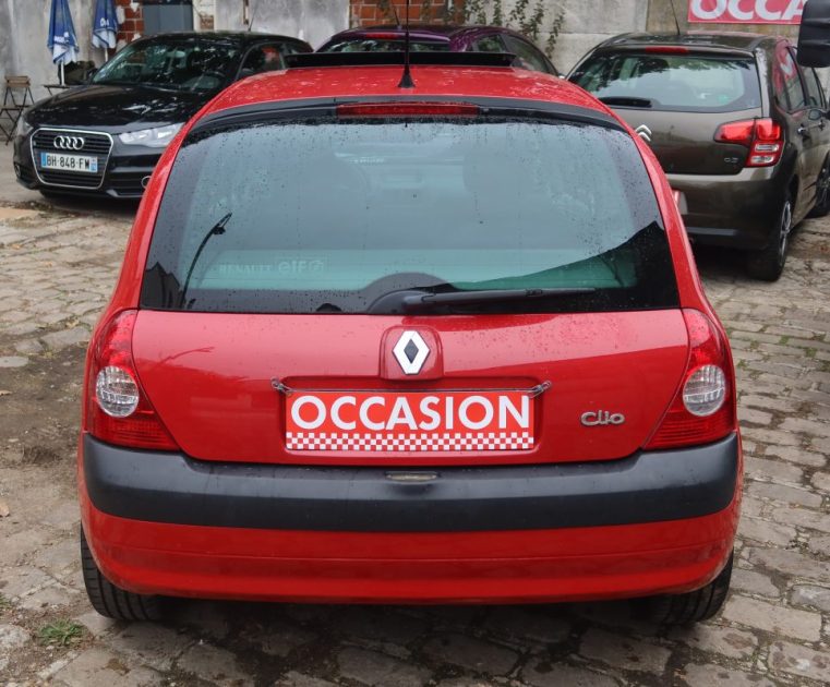 RENAULT CLIO AUTHENTIQUE 1.2 2002