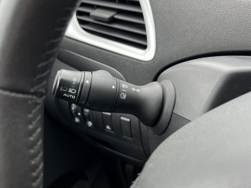 RENAULT SCENIC 3 III 1.5 Dci 110 Cv BOITE AUTOMATIQUE / GPS TOMTOM CRIT AIR 2 - GARANTIE 1 AN