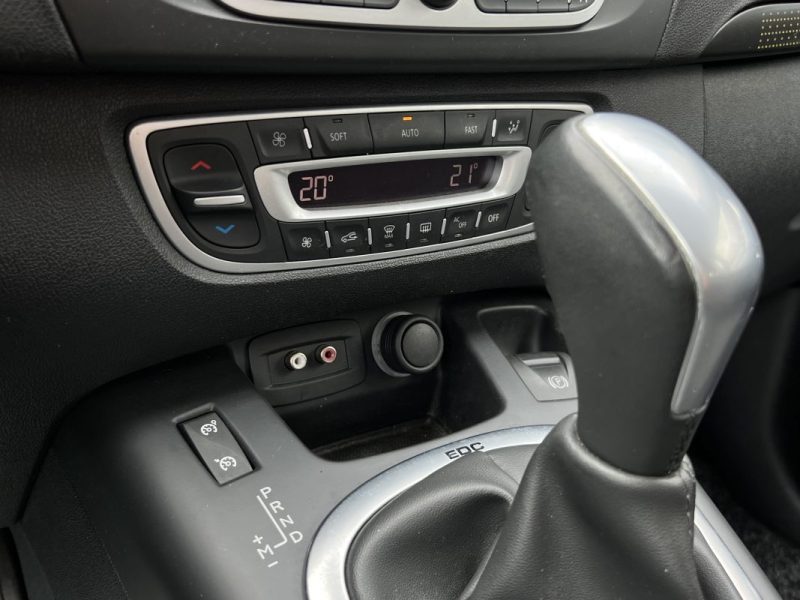 RENAULT SCENIC 3 III 1.5 Dci 110 Cv BOITE AUTOMATIQUE / GPS TOMTOM CRIT AIR 2 - GARANTIE 1 AN